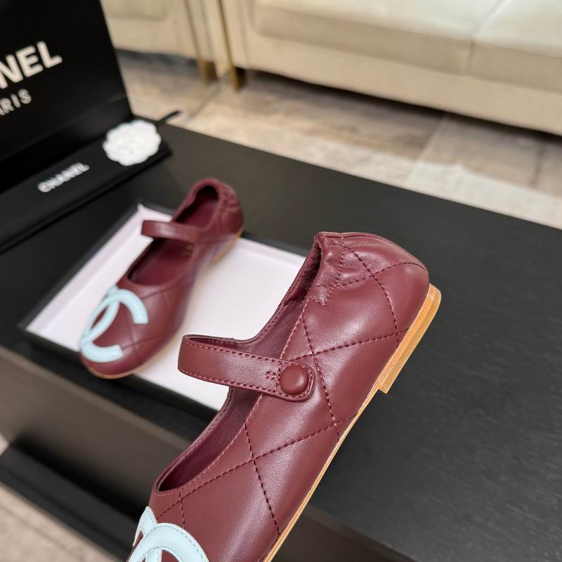 Chanel Red Mary Jane Flats with Green CC Detail