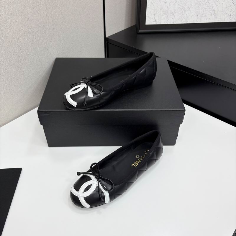 Chanel Black Quilted Ballet Flats with White CC Detail