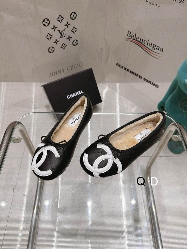 Chanel Black White Quilted Ballet Flats with Black CC Detail