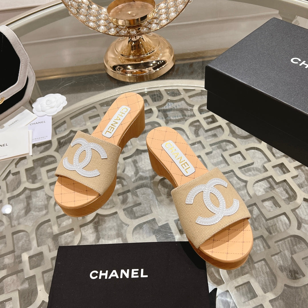 CHANEL WEDGE PLATFORM IN BEIGE CREAM LAMBSKIN WITH WHITE LOGO